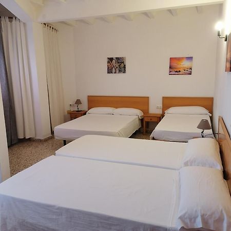Hostal Pepe Сан-Ферран-де-Сес-Рокес Экстерьер фото