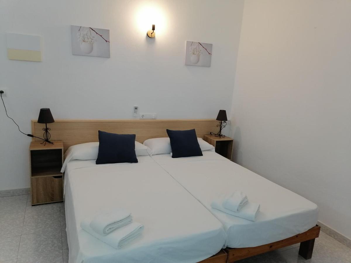 Hostal Pepe Сан-Ферран-де-Сес-Рокес Экстерьер фото