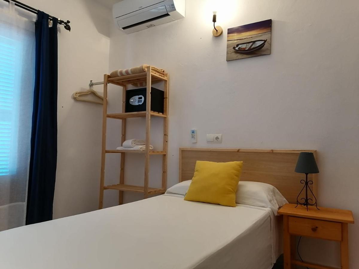 Hostal Pepe Сан-Ферран-де-Сес-Рокес Экстерьер фото
