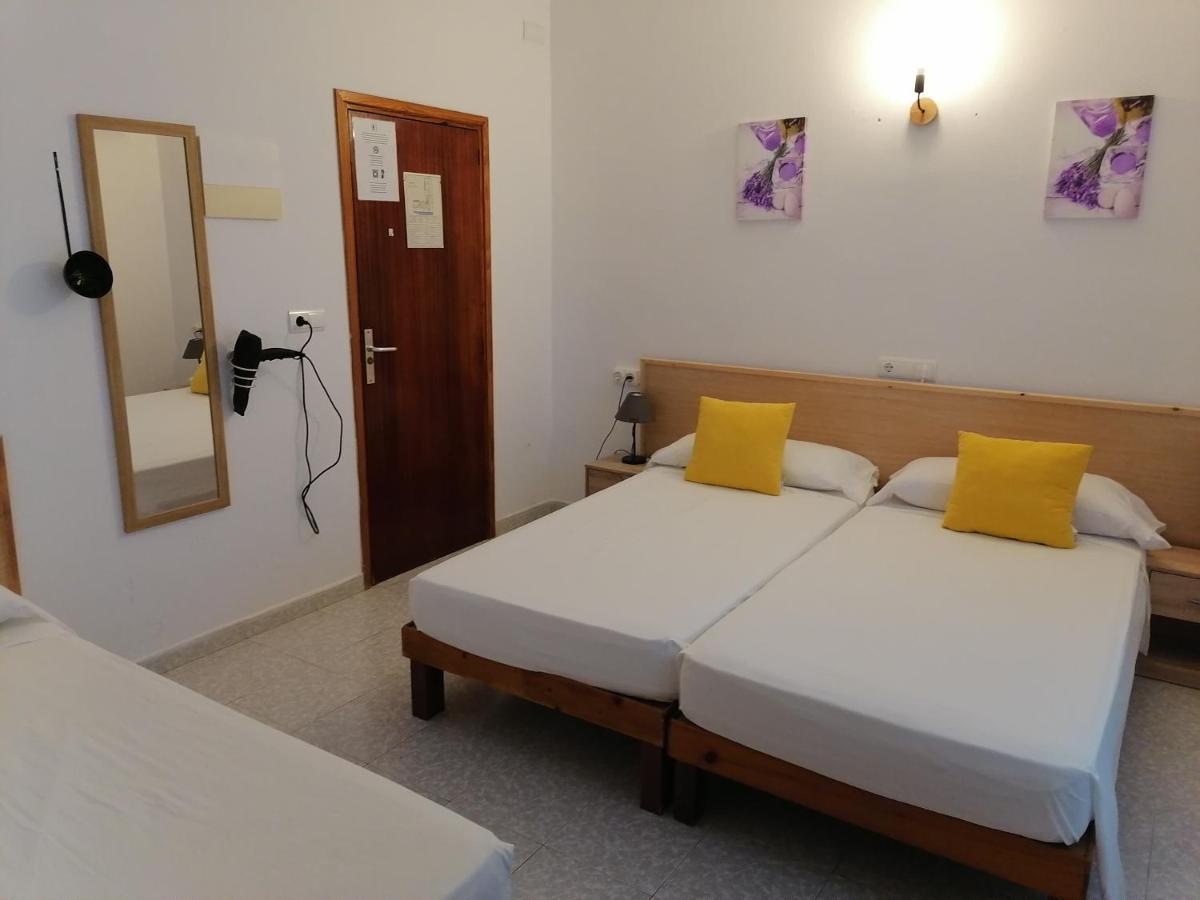 Hostal Pepe Сан-Ферран-де-Сес-Рокес Экстерьер фото