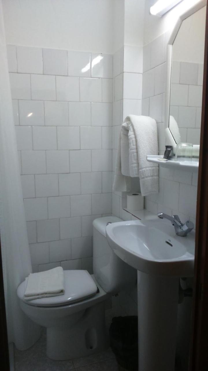 Hostal Pepe Сан-Ферран-де-Сес-Рокес Экстерьер фото